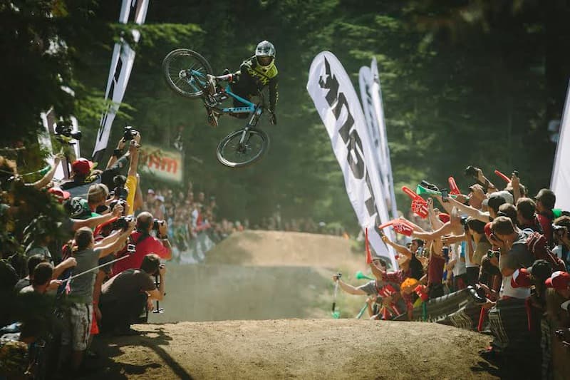 Finn Iles profile image