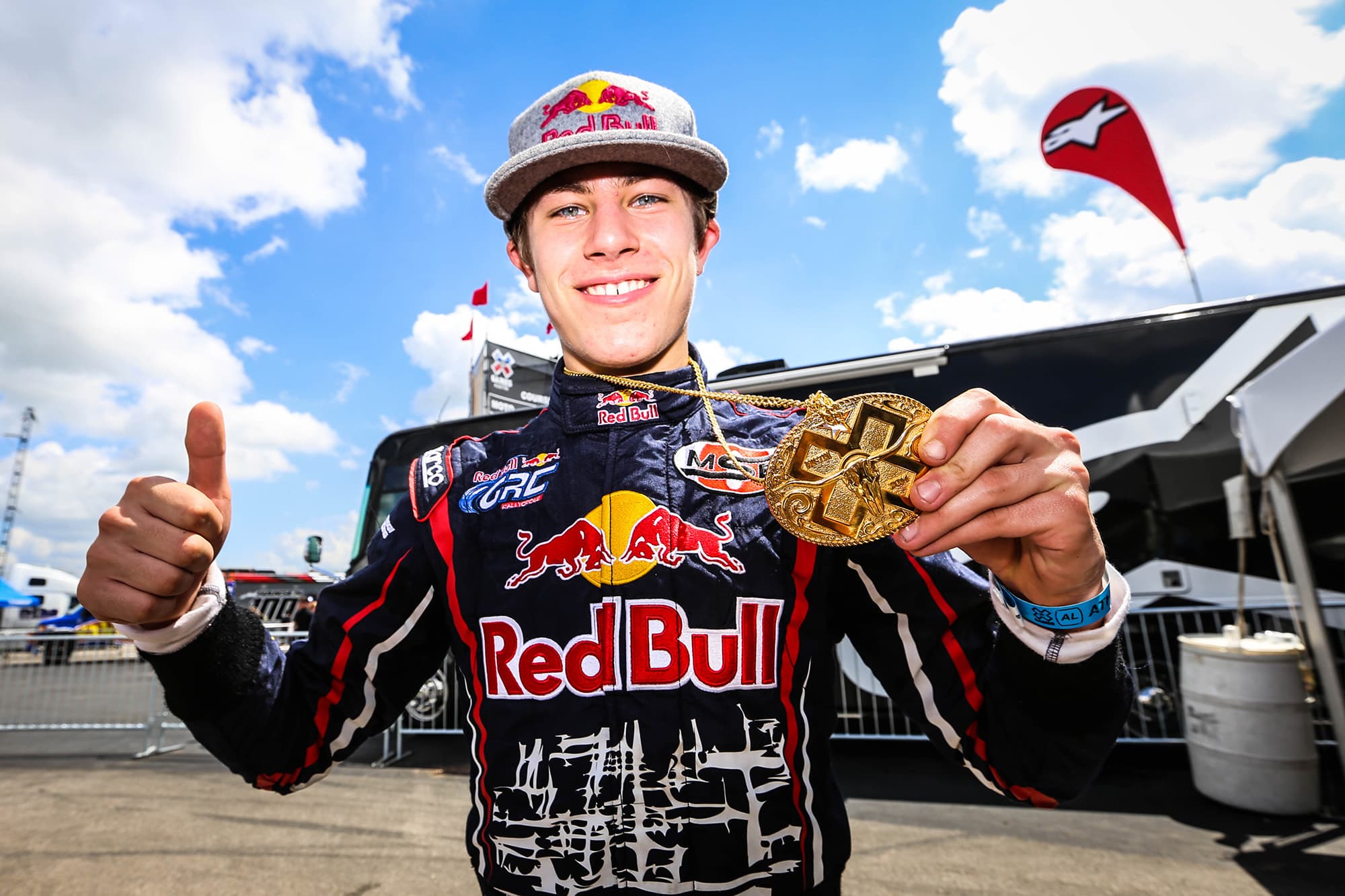 Mitchell DeJong profile photo