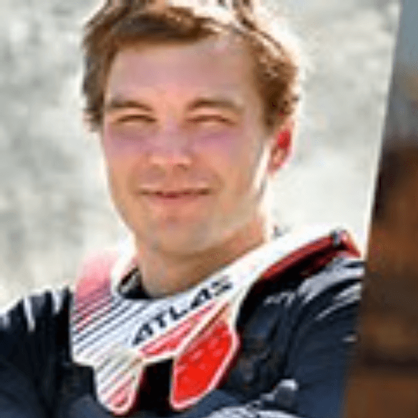 Tom Robinson profile image