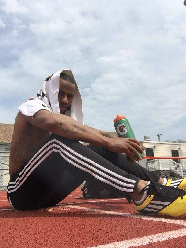 DaRon Jones profile photo